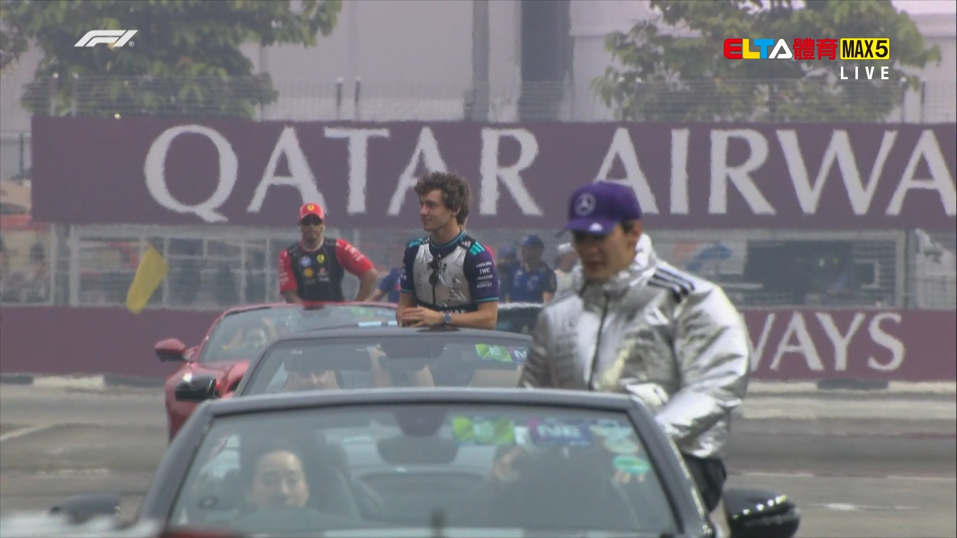 10/11 F1 新加坡站 車手遊行 (現場賽道原音)