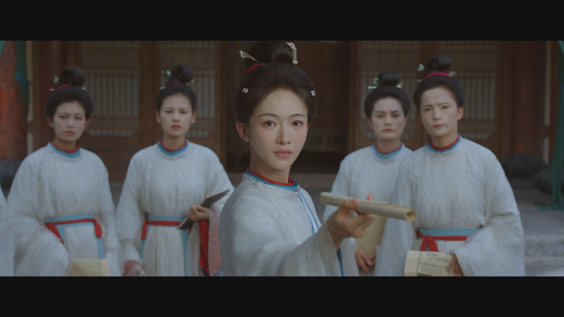 御廷謠