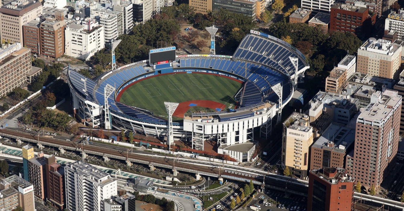 橫濱棒球場 (Yokohama Baseball Stadium)